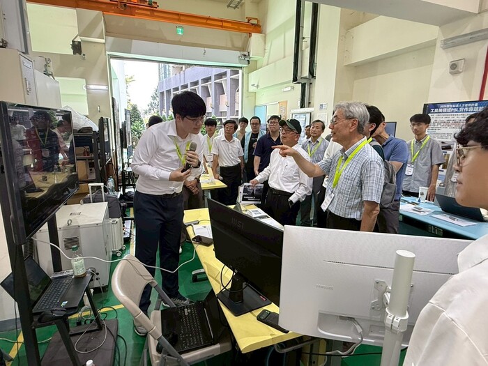 [恭喜]本系參加「2026智慧製造人才培育計畫工具機領域PBL實作專題競賽」，榮獲全國第二名圖片